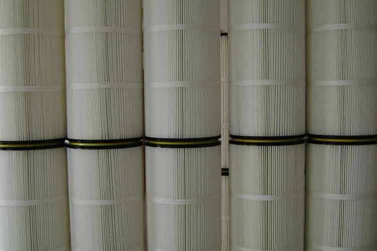  喷砂机万搏（中国）的安装方式有三种：垂直、倾斜、水平安装